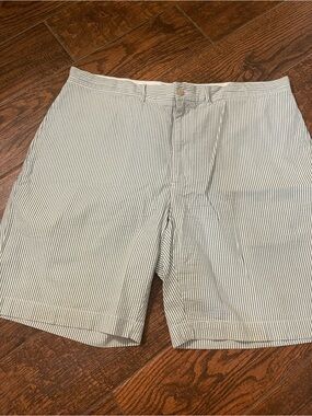 Ralph Lauren Seersucker Flat Front Shorts - White & Light Green Stripe